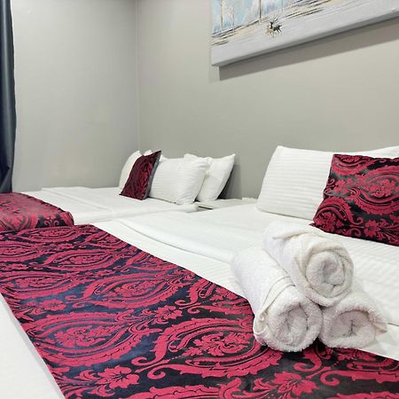 Cahaya Qaira Homestay @ D'Perdana Κότα Μπάρου Εξωτερικό φωτογραφία