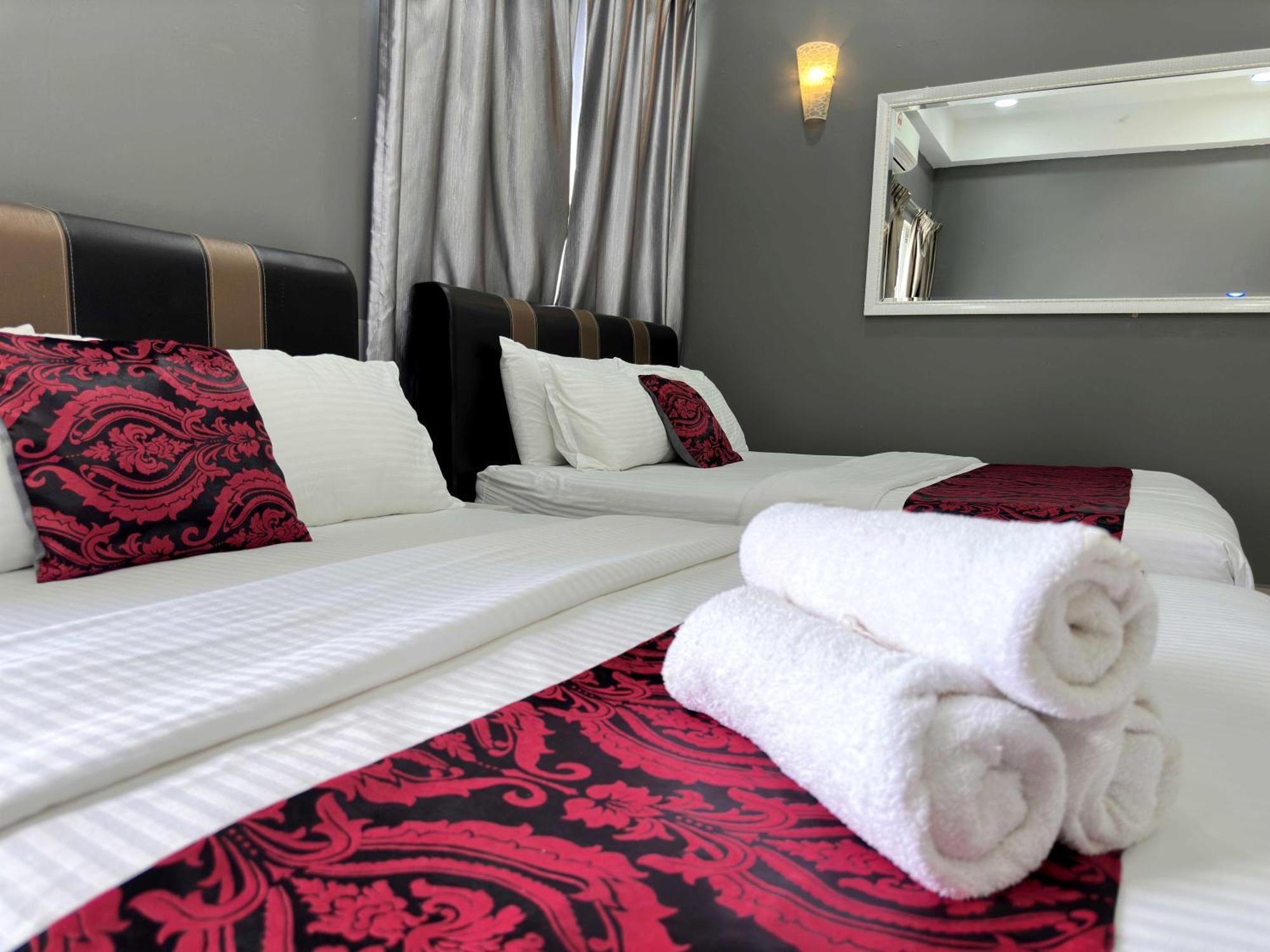 Cahaya Qaira Homestay @ D'Perdana Κότα Μπάρου Εξωτερικό φωτογραφία