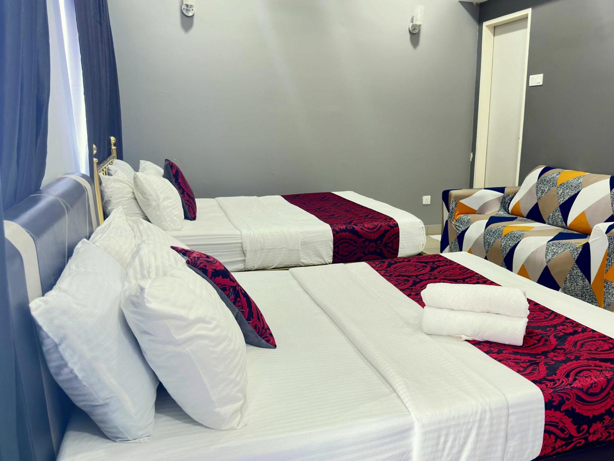 Cahaya Qaira Homestay @ D'Perdana Κότα Μπάρου Εξωτερικό φωτογραφία