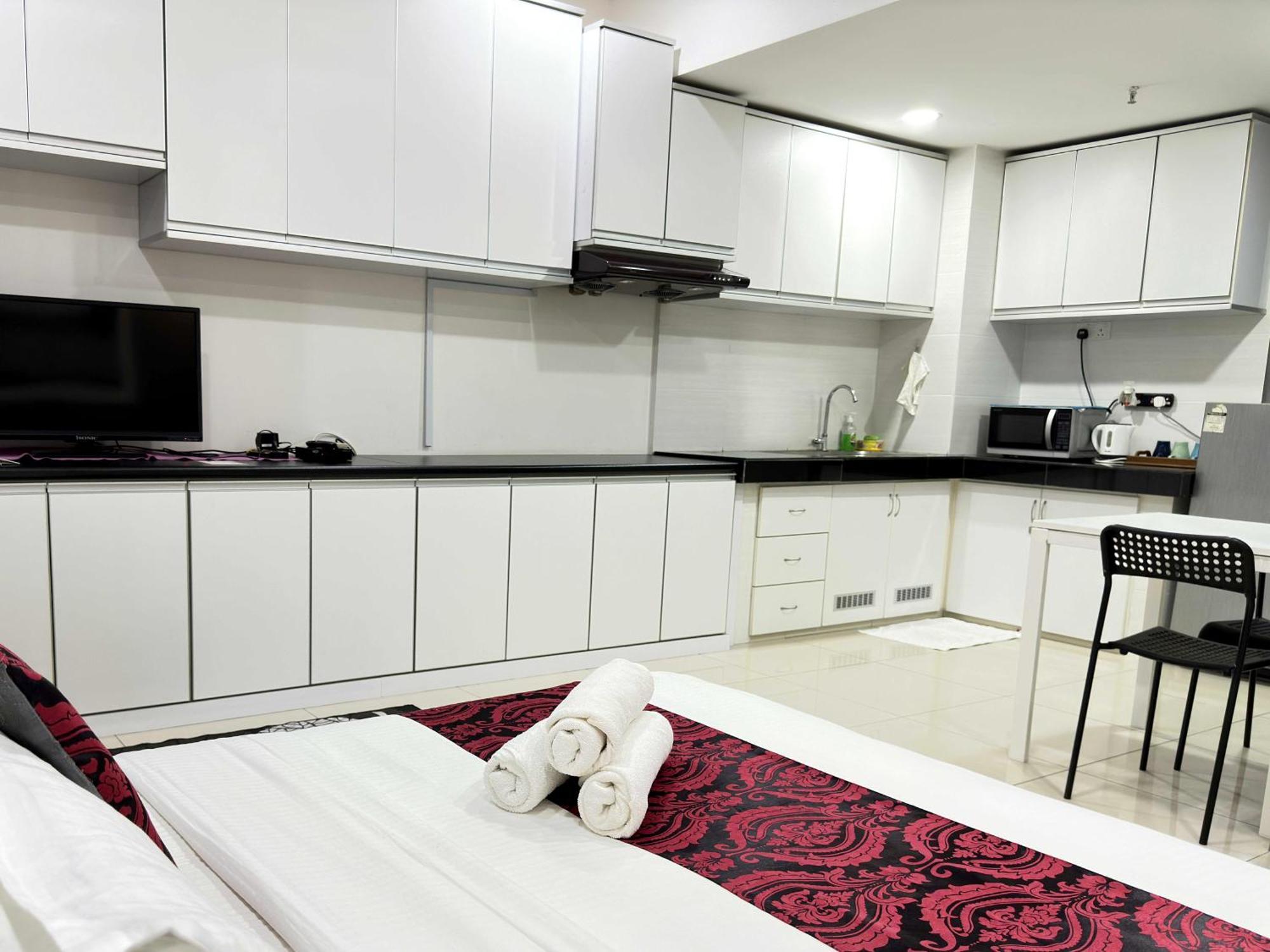 Cahaya Qaira Homestay @ D'Perdana Κότα Μπάρου Εξωτερικό φωτογραφία
